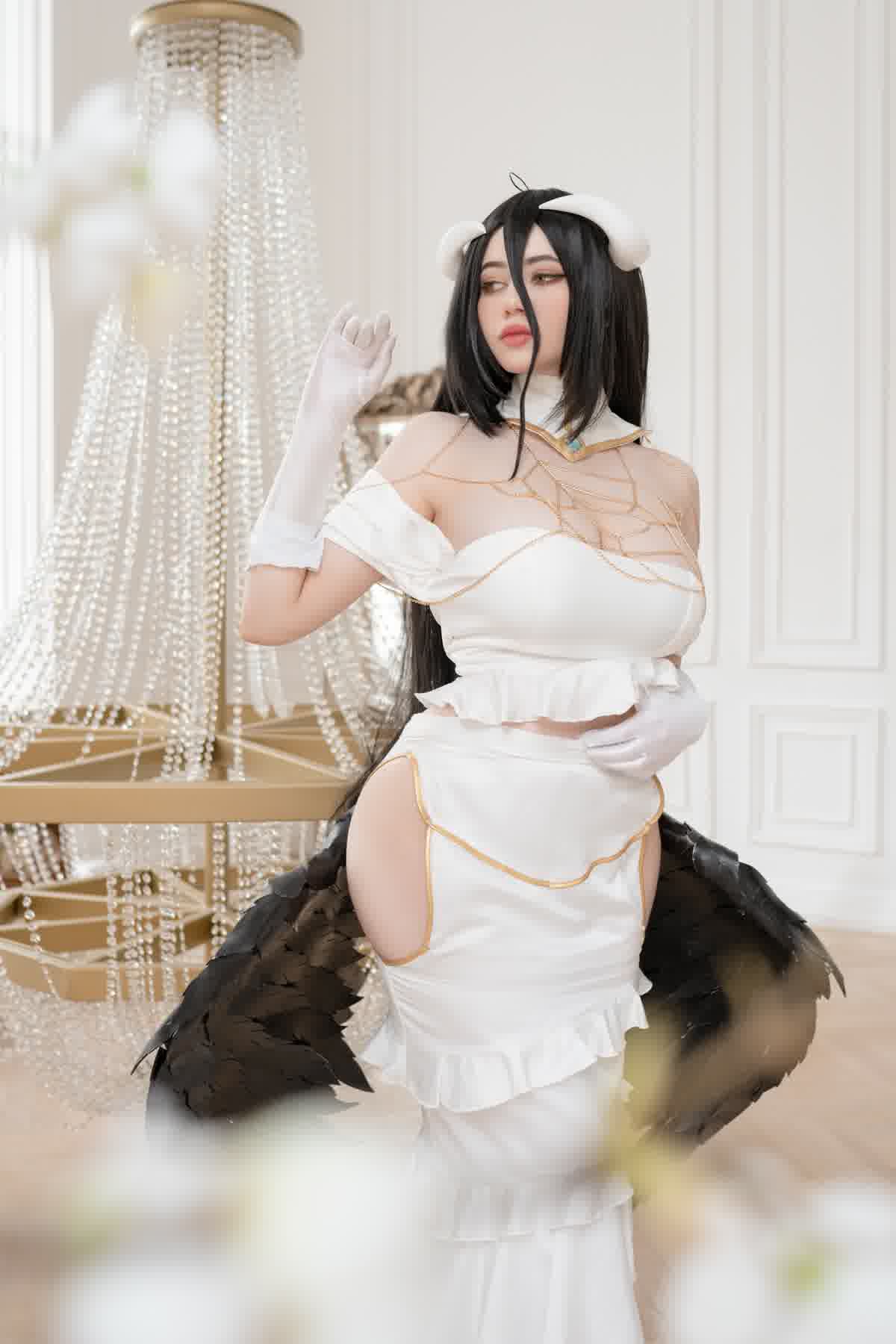 Hot Alina Becker Albedo cosplay photo 8