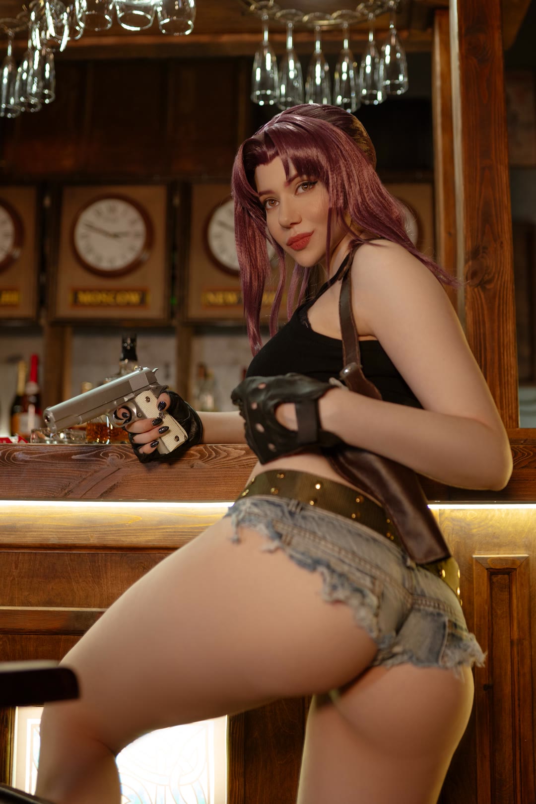 Alina Becker Revy Black Lagoon sexy anime cosplay gallery image 8