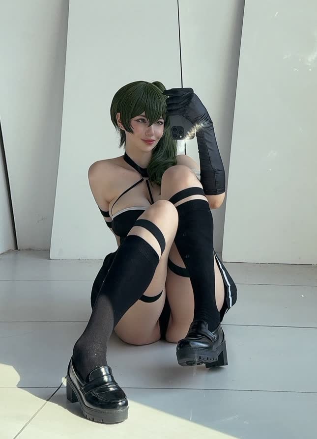 OnlyFans style hot Alina Becker Ubel cosplay photo 22