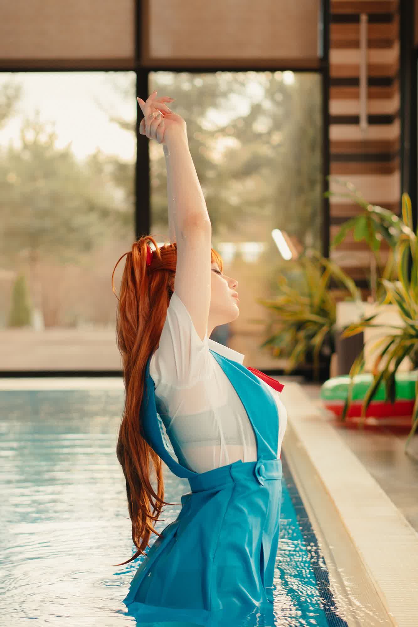 Evangelion Asuka cosplay gallery 6