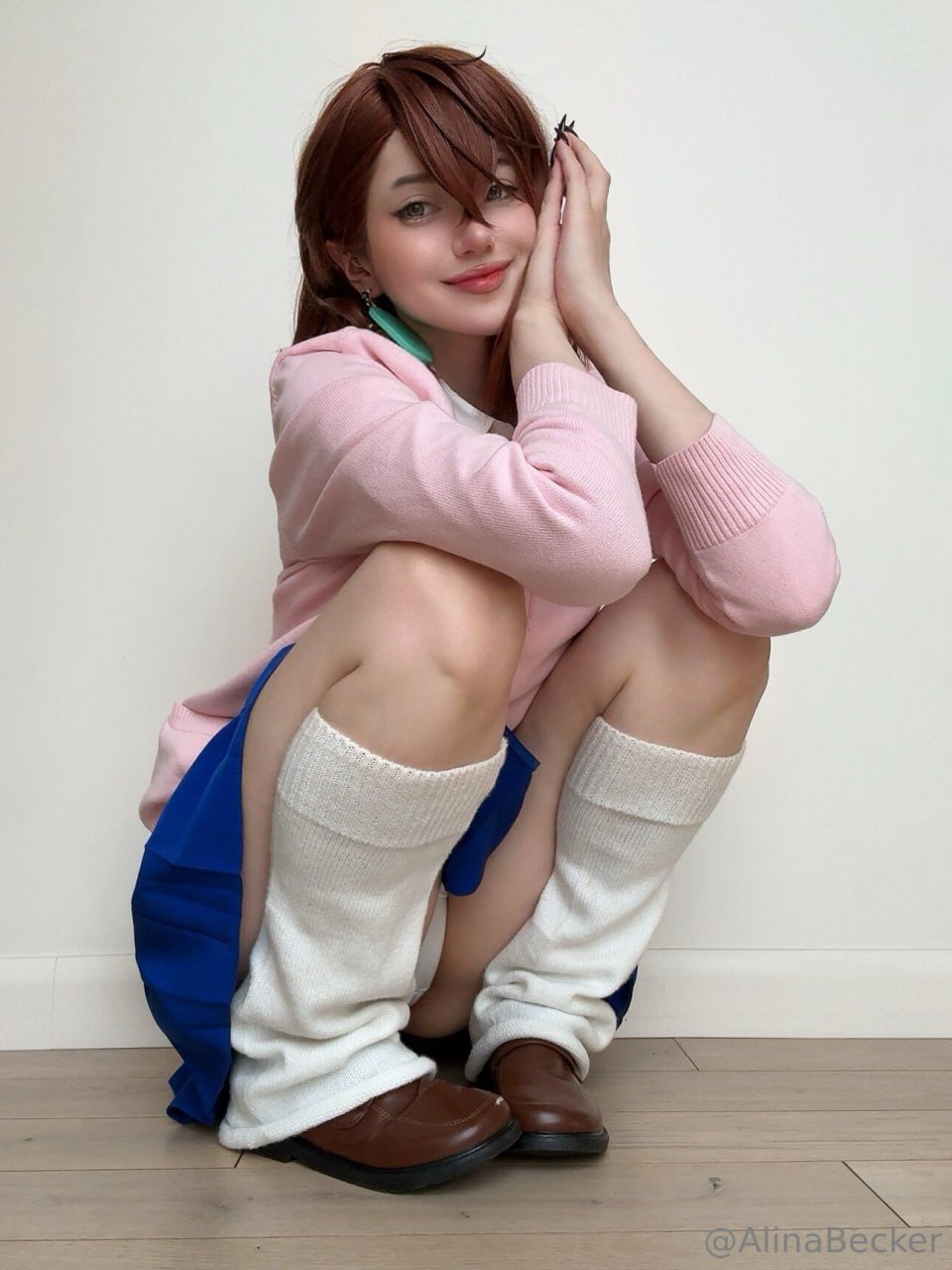 Momo Ayase cosplay anime gallery photo 7