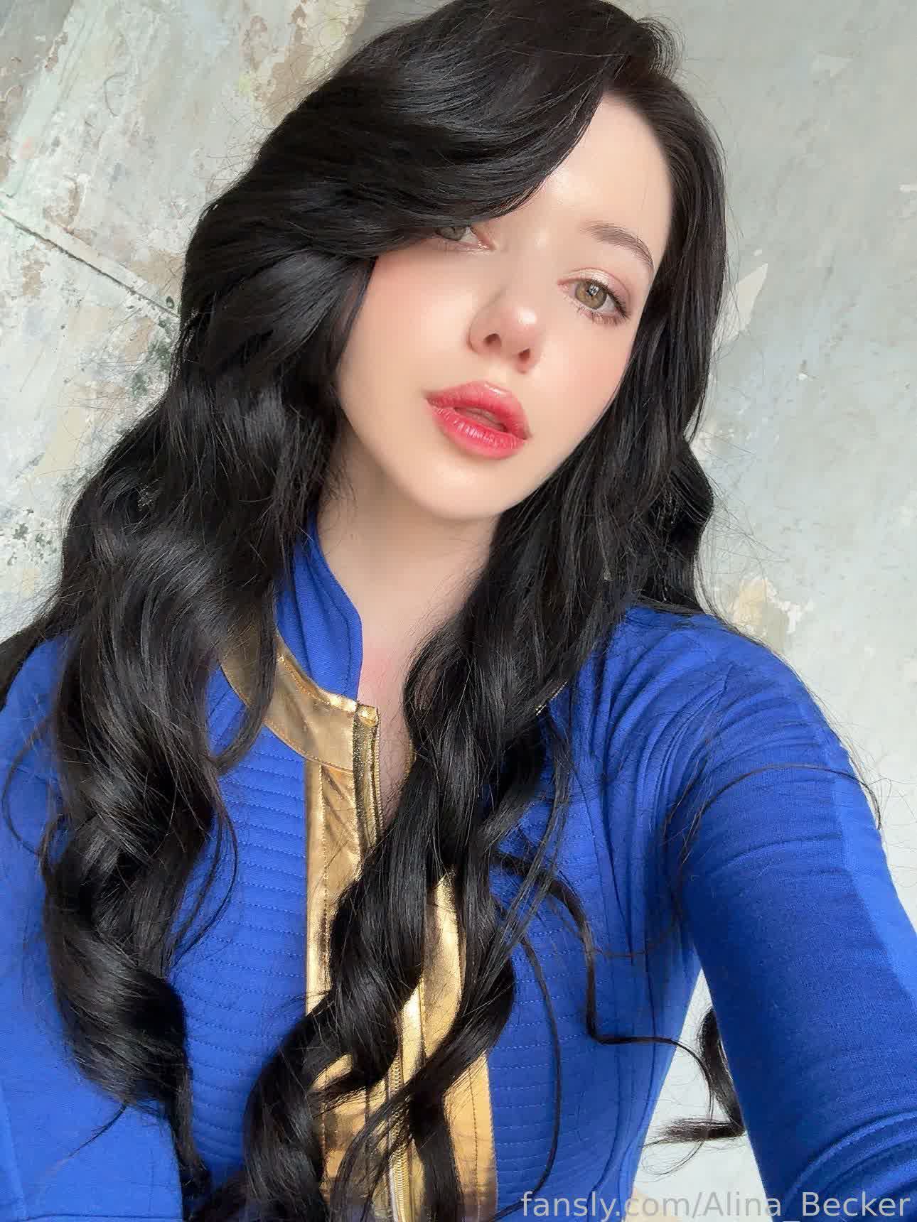 Alina Becker Fallout 4 Vault Dweller cosplay photo 14