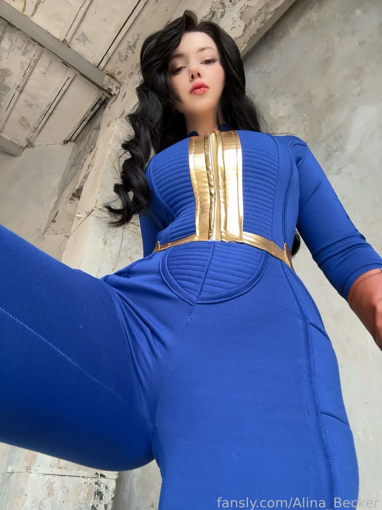 Alina Becker sexy Vault Dweller cosplay leaked photo 6