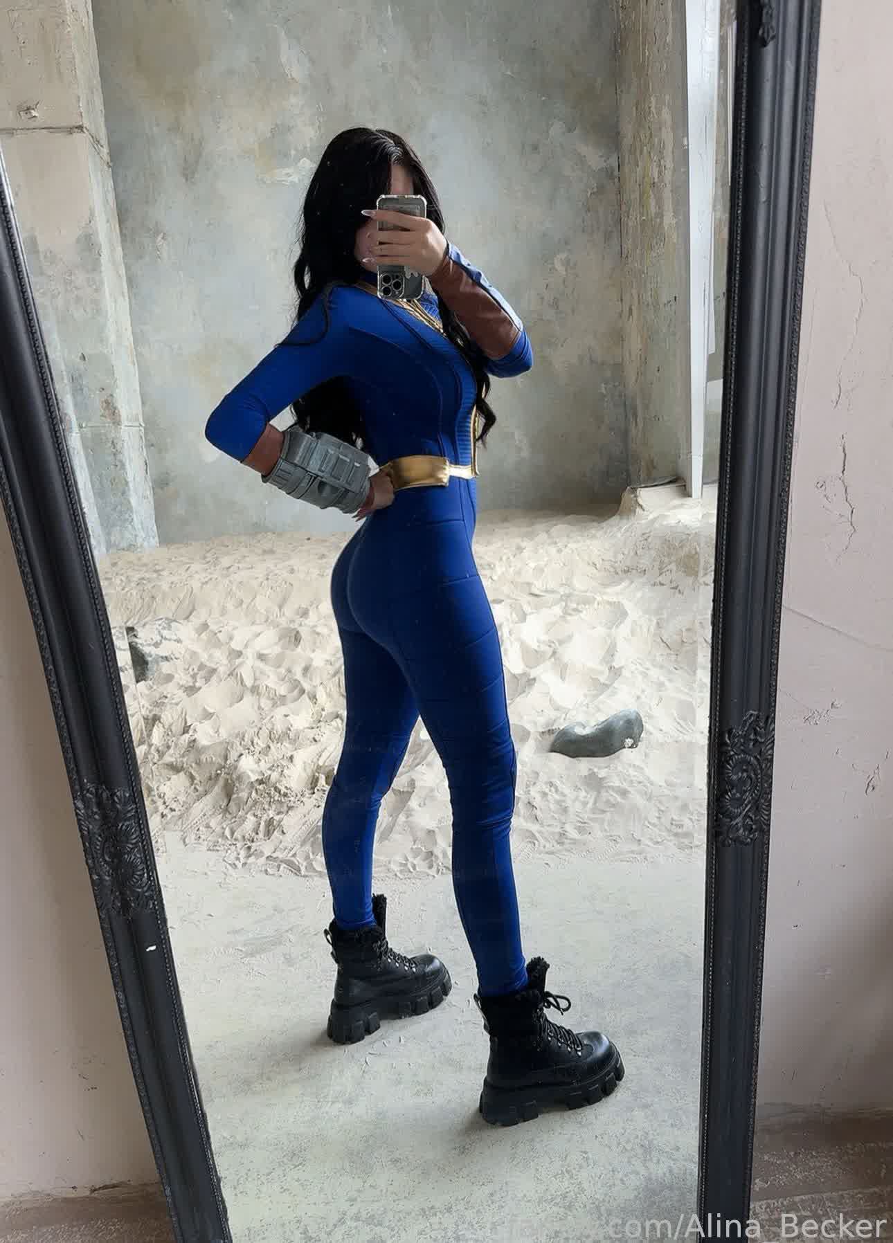 Alina Becker Fallout 4 Vault Dweller cosplay photo 36