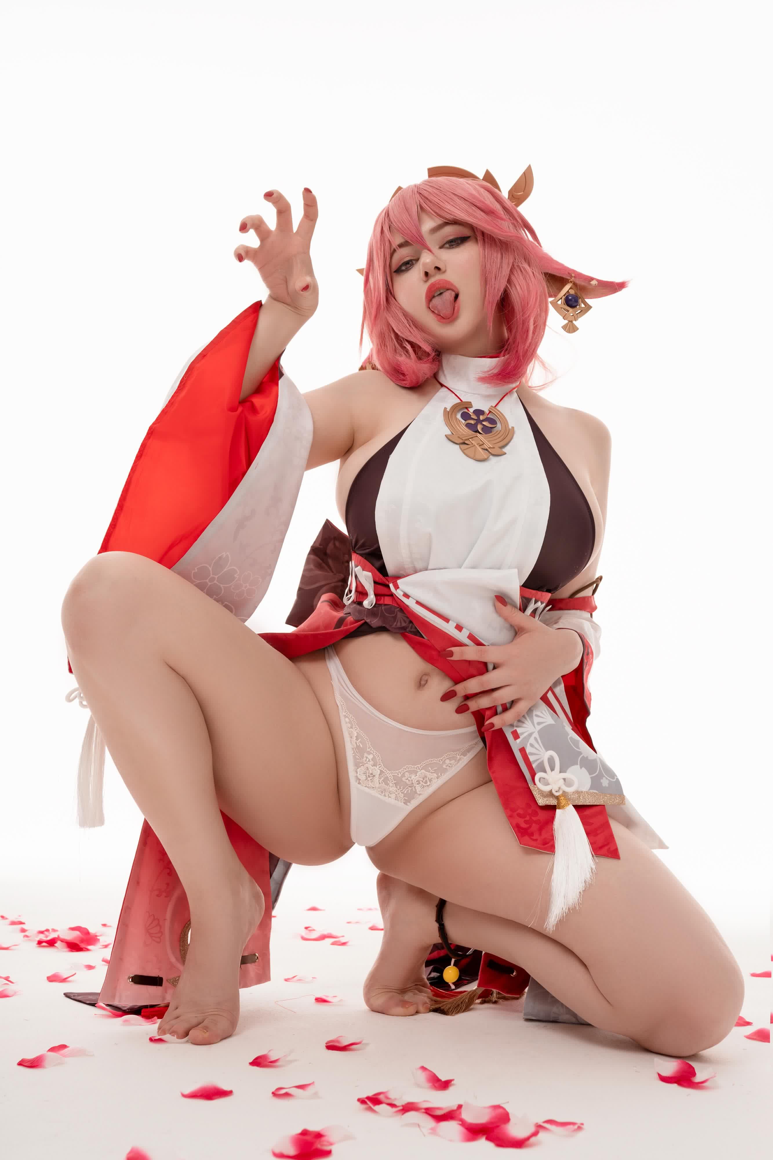 Alina Becker Yae Miko cosplay sexy full body HD