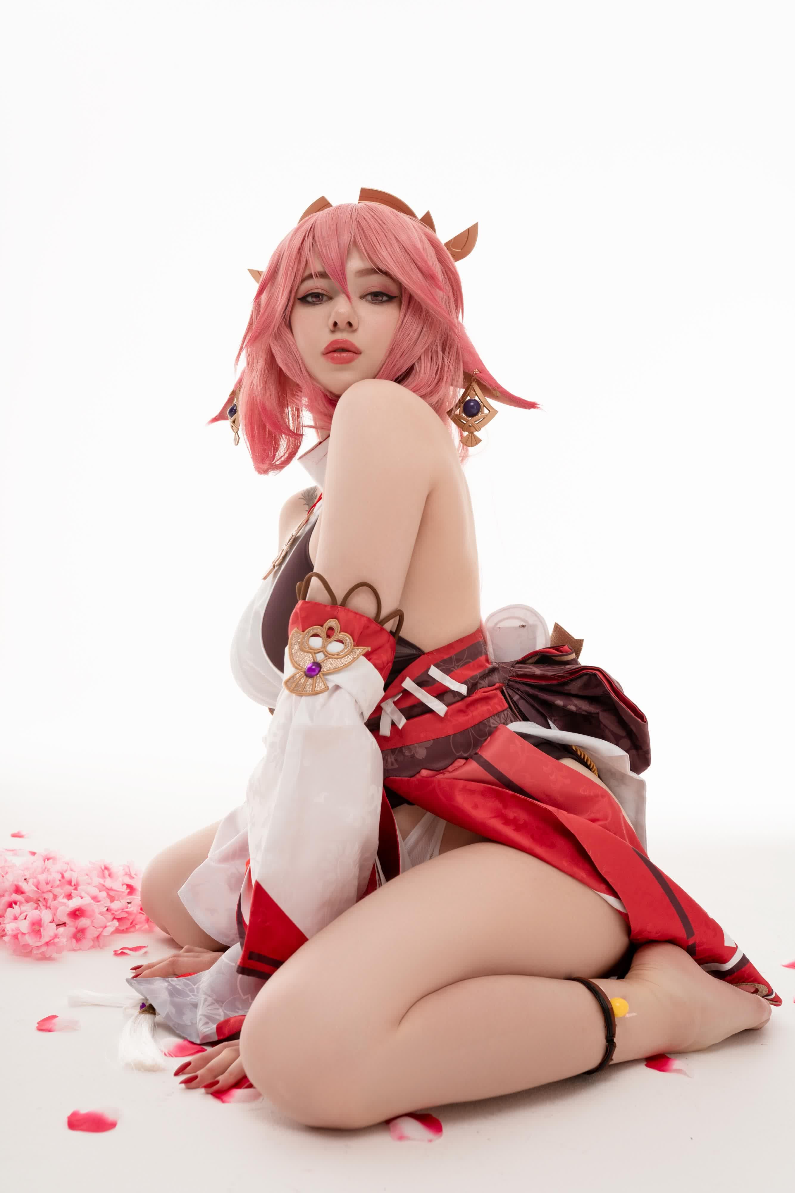 Alina Becker Yae Miko cosplay erotic studio portrait