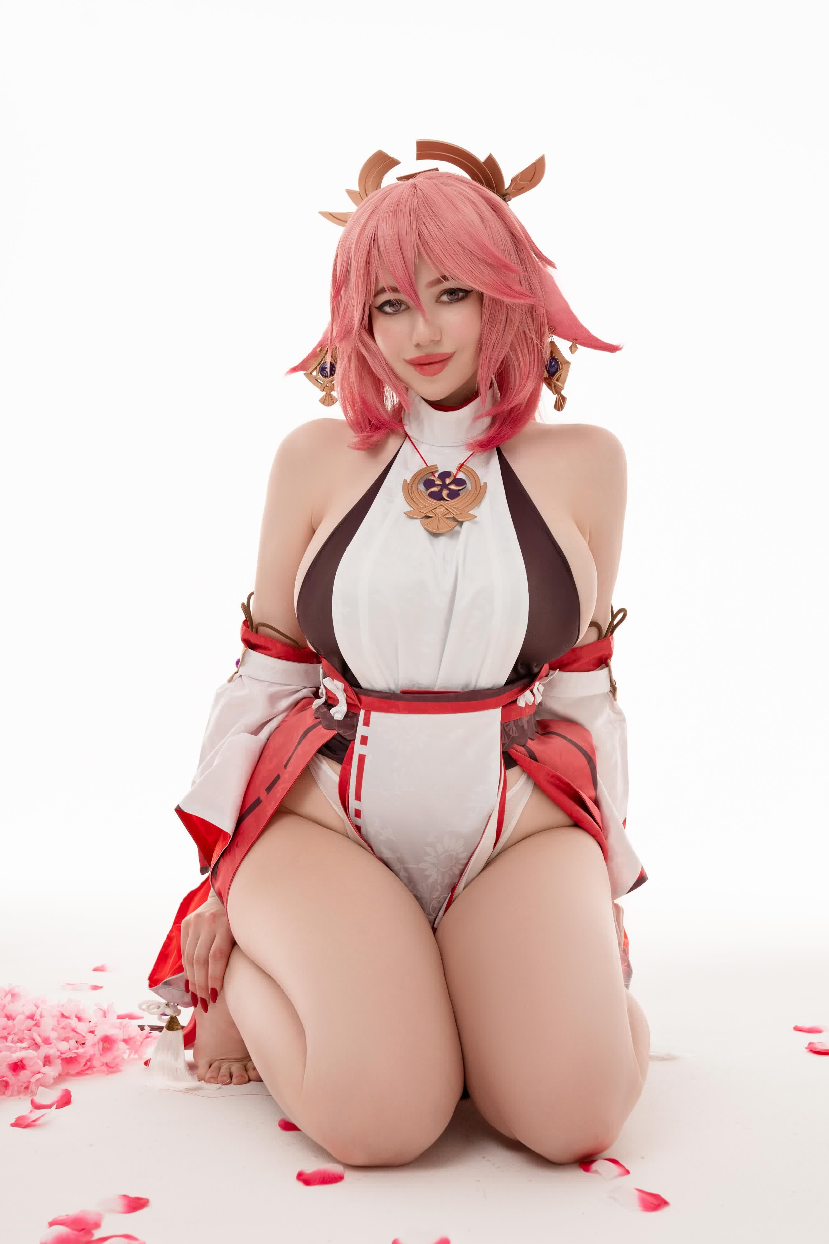 Alina Becker Yae Miko cosplay sexy fantasy HD